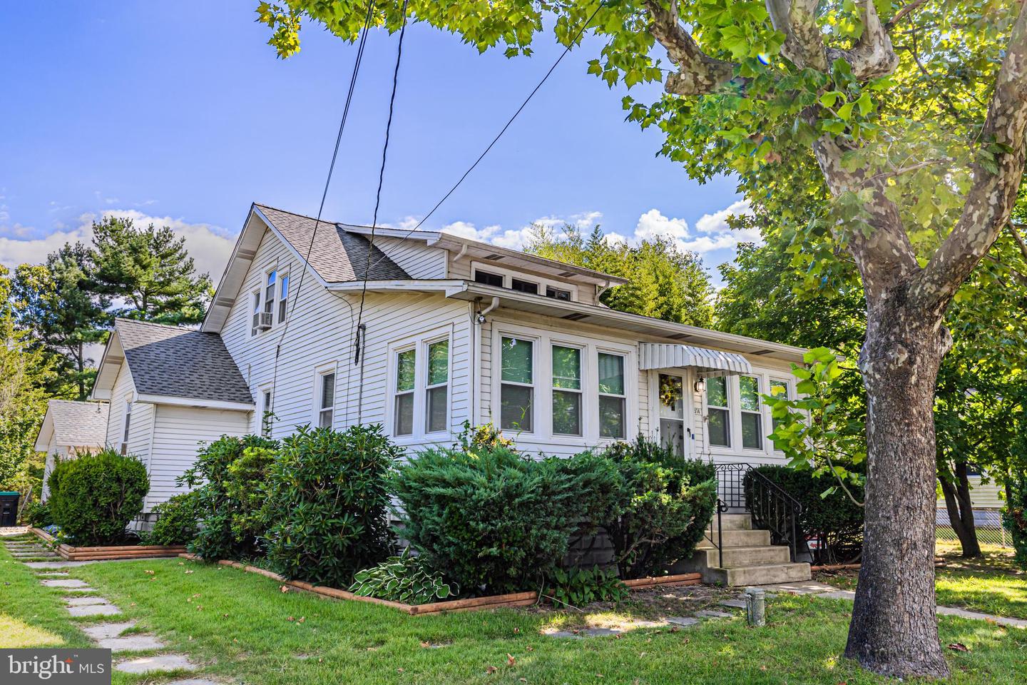 Photo 18 of 21 of 314 Pennington Ave house