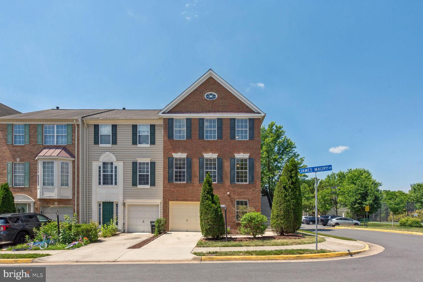 View Herndon, VA 20171 townhome