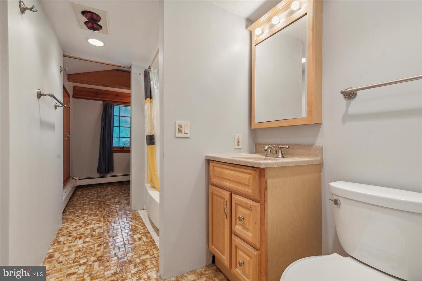 Photo 9 of 13 of 801 E Penn Pines Blvd house