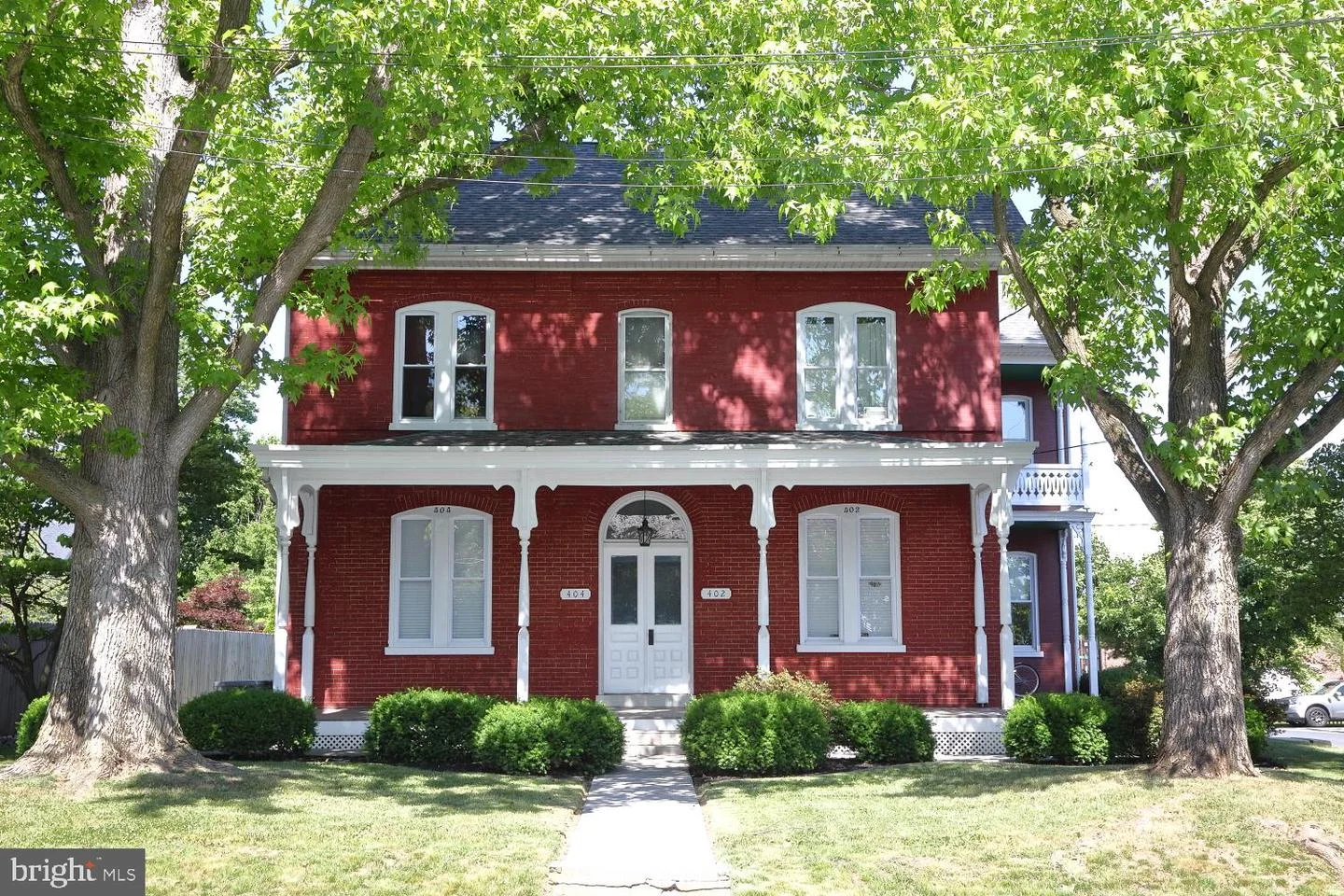 402 N George Street