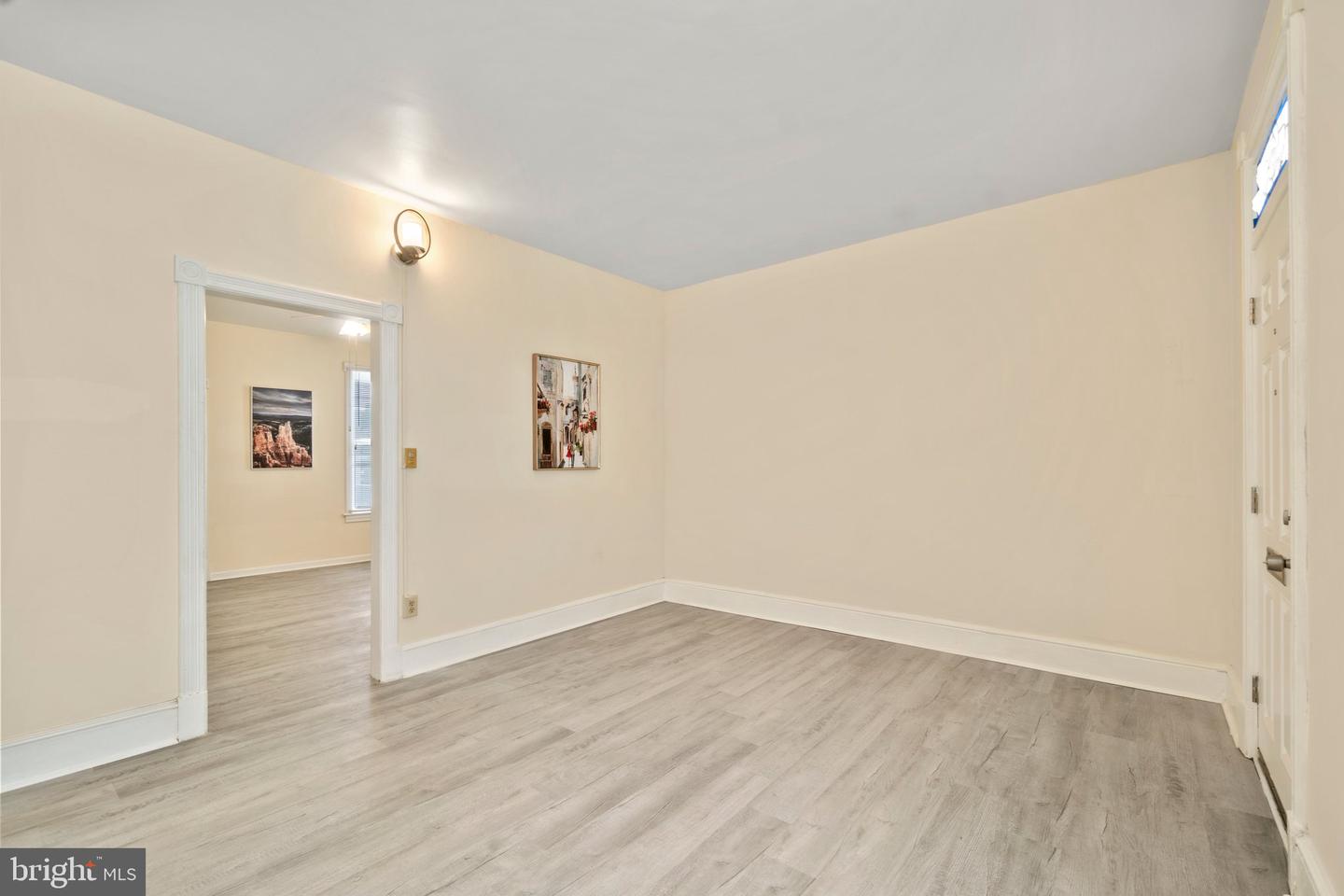 Photo 7 of 43 of 225 Locust St townhome