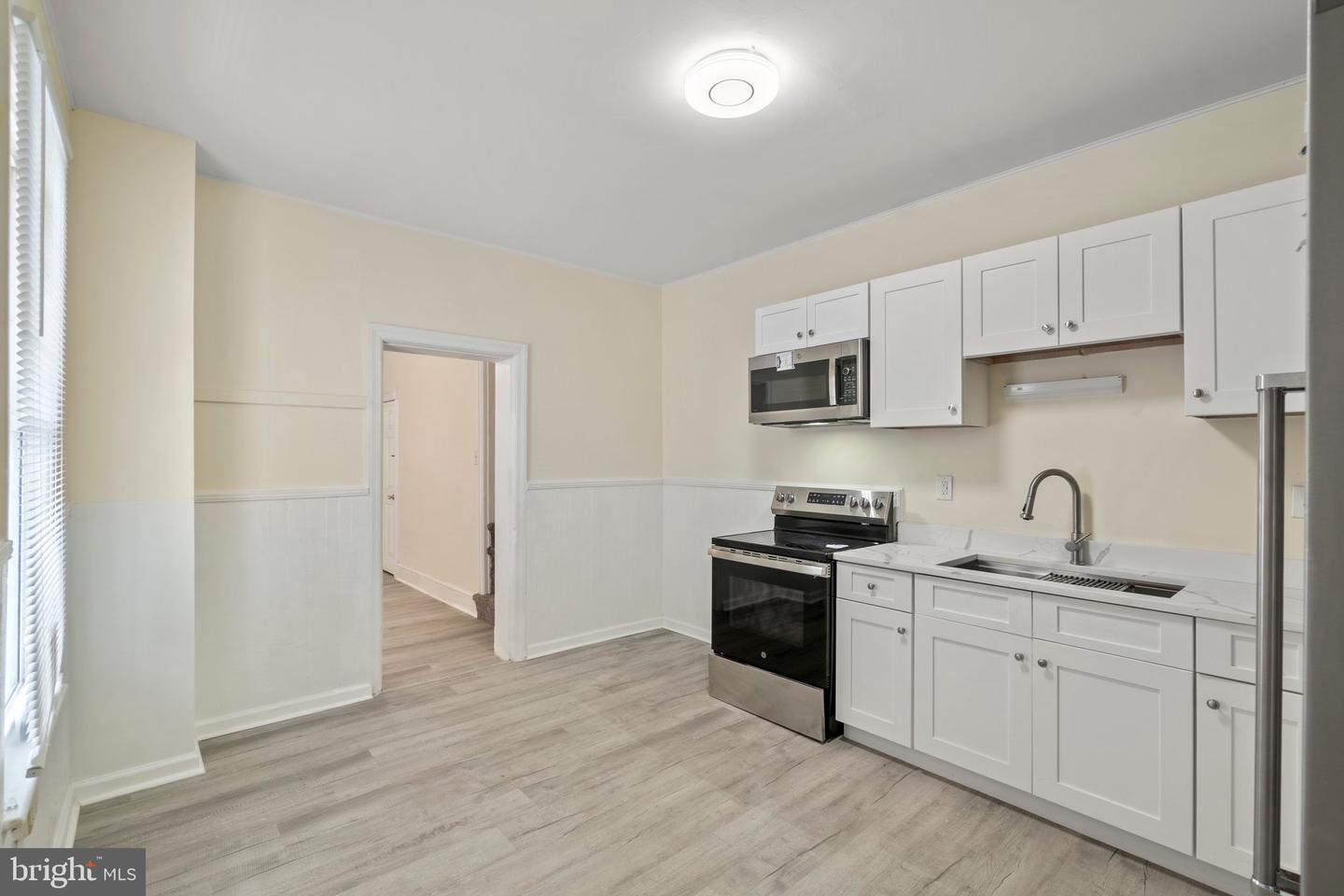 Photo 14 of 43 of 225 Locust St townhome
