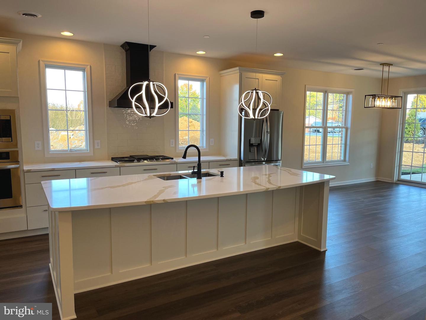 Photo 5 of 25 of 1782 Meridian Dr #Lot 34 multi-family property