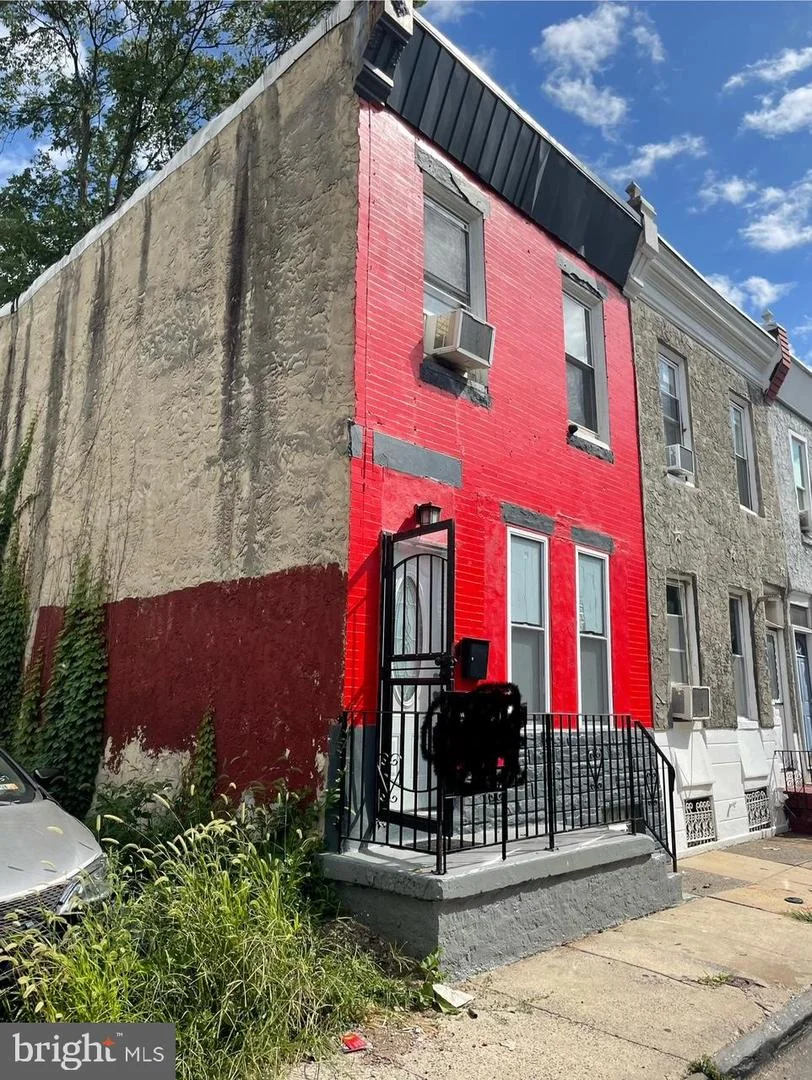 1305 W Lippincott Street