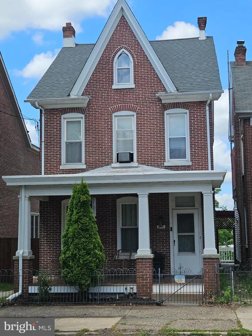645 N. Charlotte St