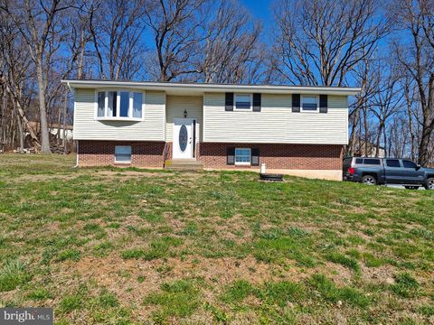 Single Family Residence in Honey Brook PA 3211 Compass ROAD.jpg