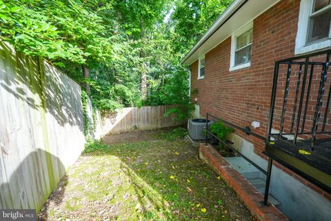 Single Family Residence in Arlington VA 4936 14th STREET 36.jpg