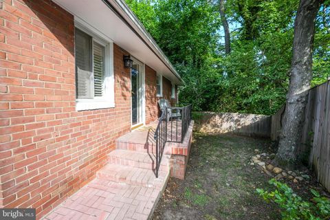 Single Family Residence in Arlington VA 4936 14th STREET 32.jpg