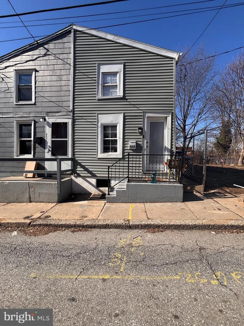 429 Lafayette Street