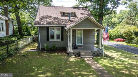 Single Family Residence in Abington PA 1538 Ferndale AVENUE.jpg