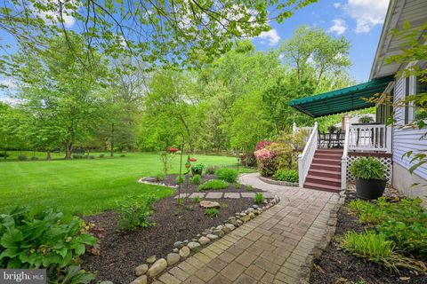 Single Family Residence in Hockessin DE 140 Davinci COURT 21.jpg