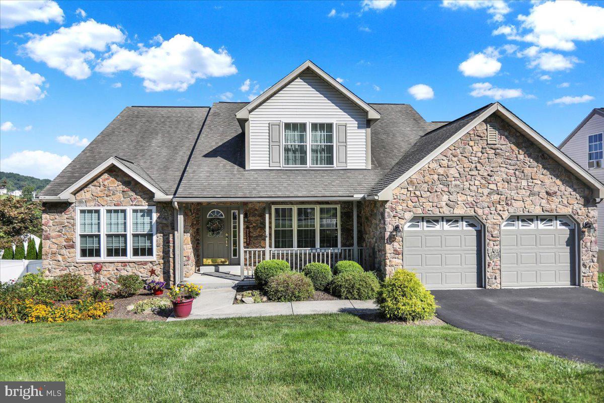 View Sinking Spring, PA 19608 house