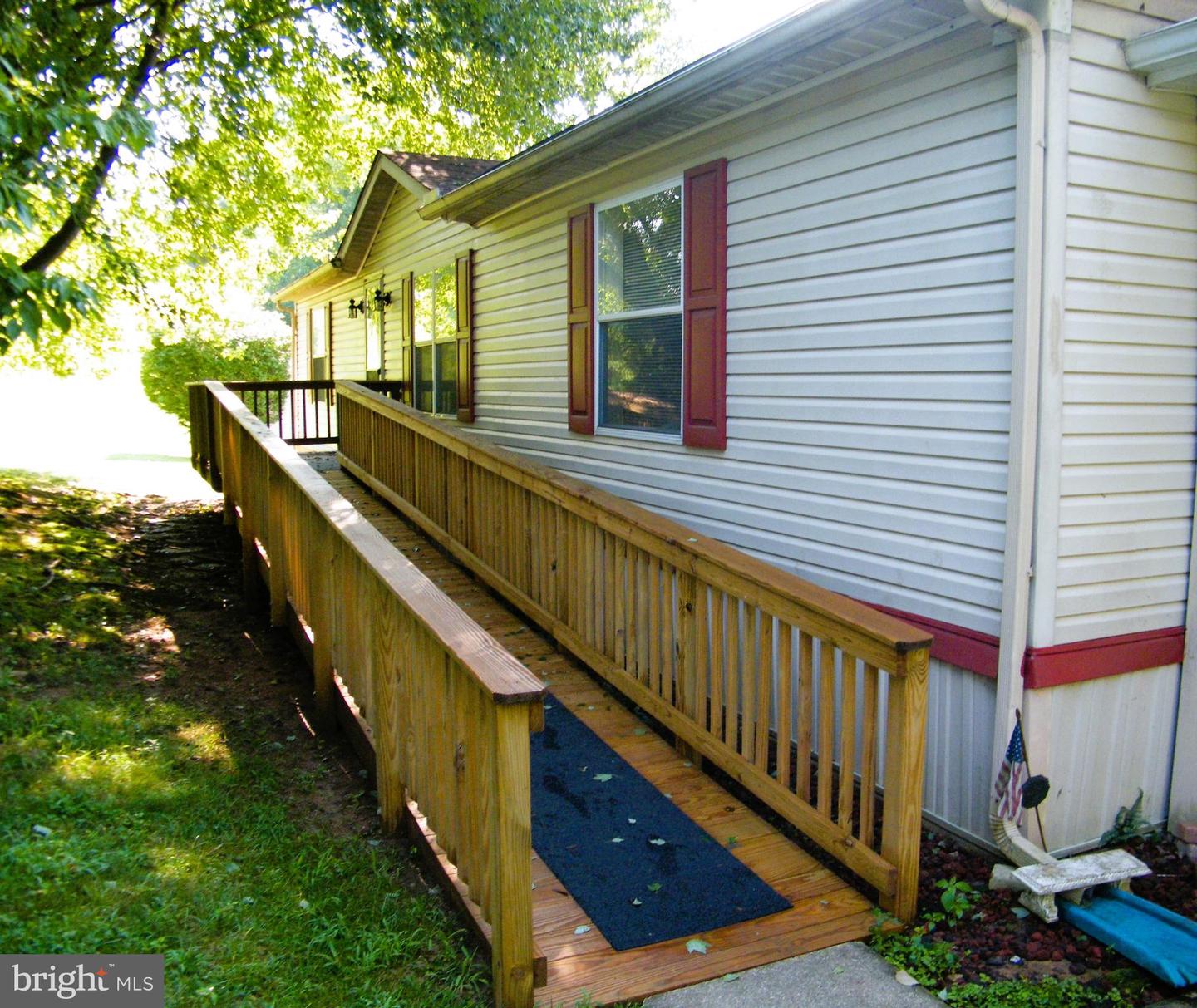 Photo 4 of 55 of 105 Lassiter Cir mobile home