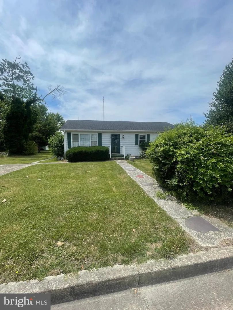 28 Clay Street