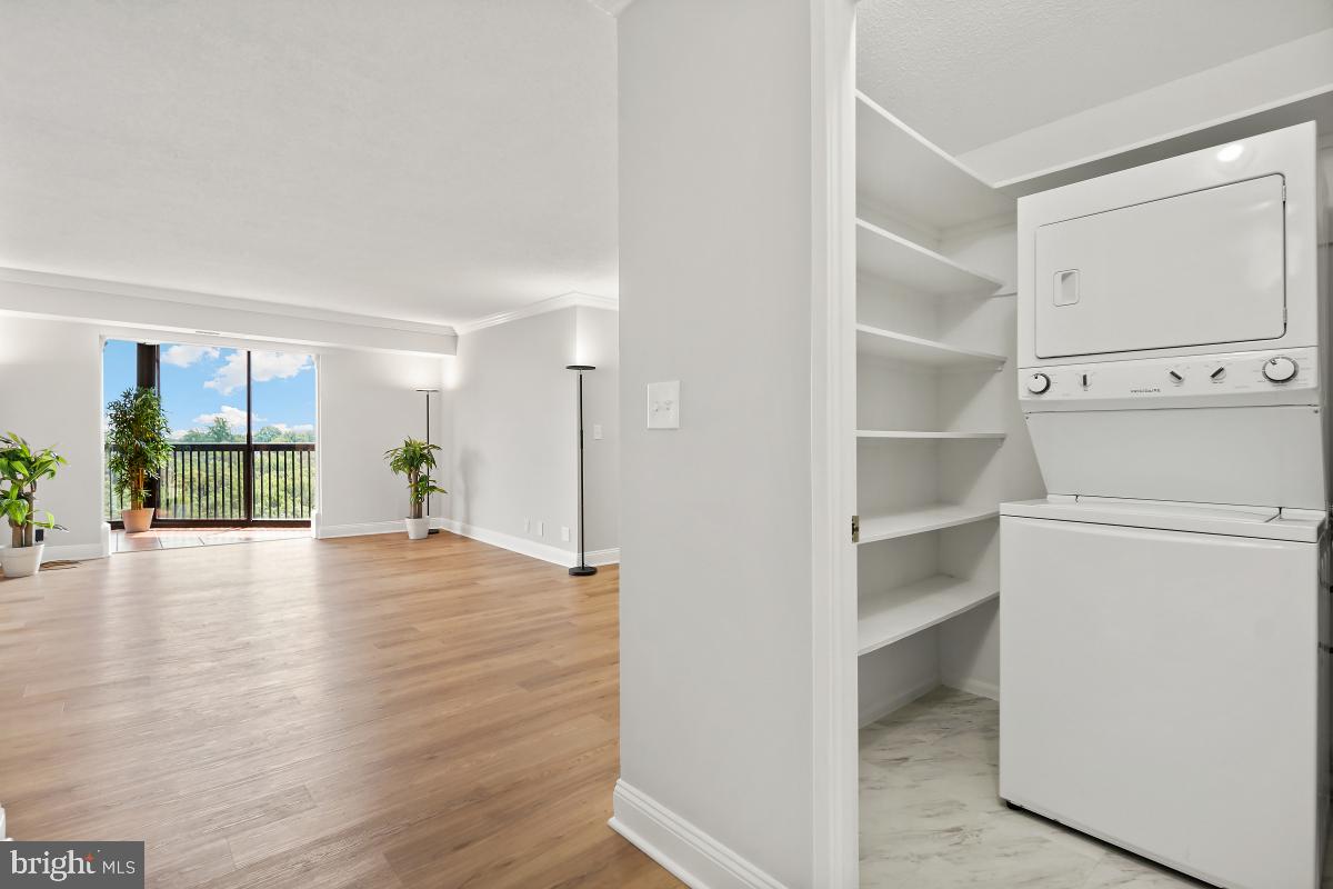 Photo 41 of 134 of 5904 Mount Eagle Dr #910 condo