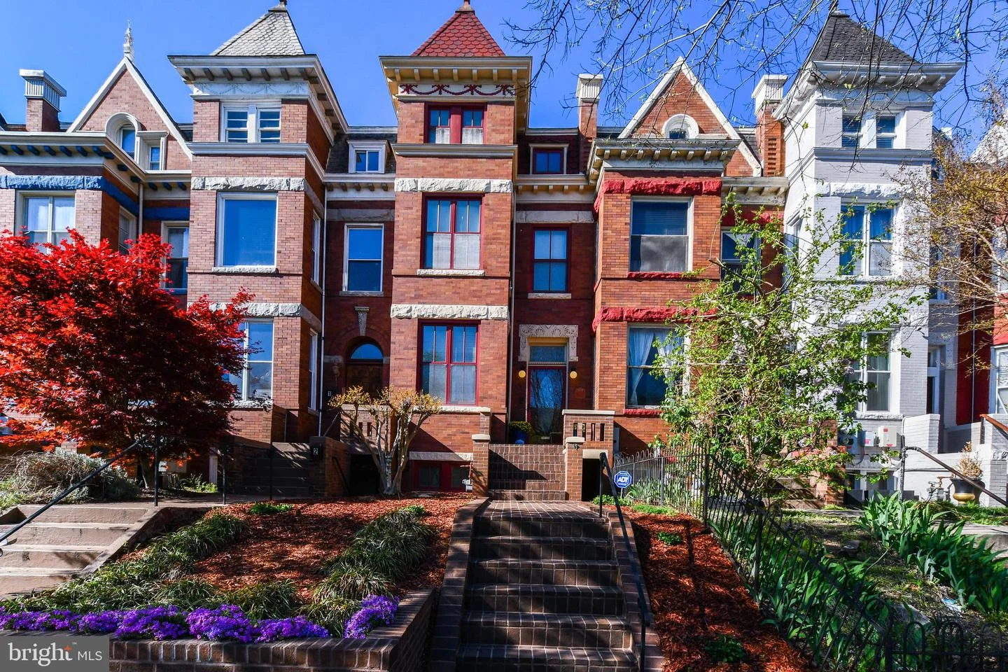 34 R Street NE