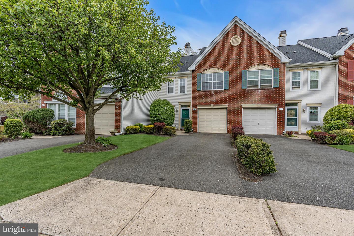 View Wall, NJ 07719 townhome