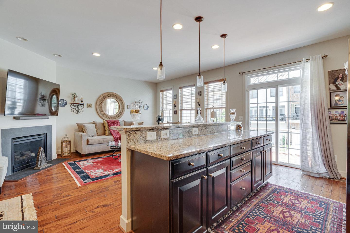 Photo 6 of 25 of 41052 Coltrane Sq townhome