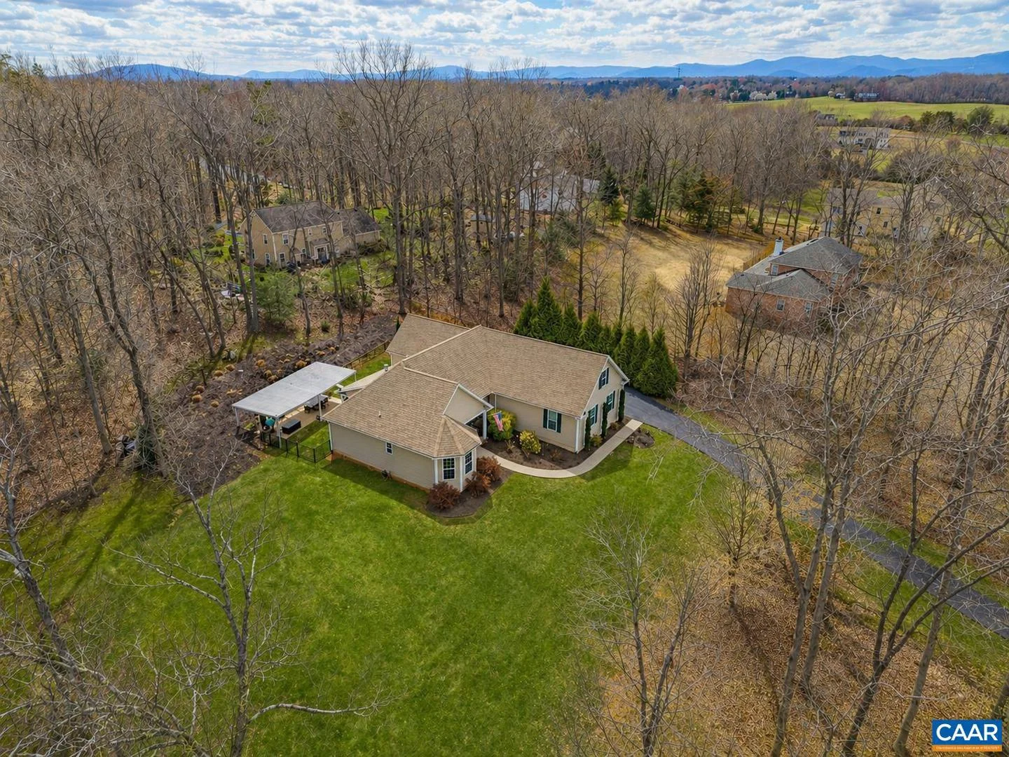 612 London Ct Ct