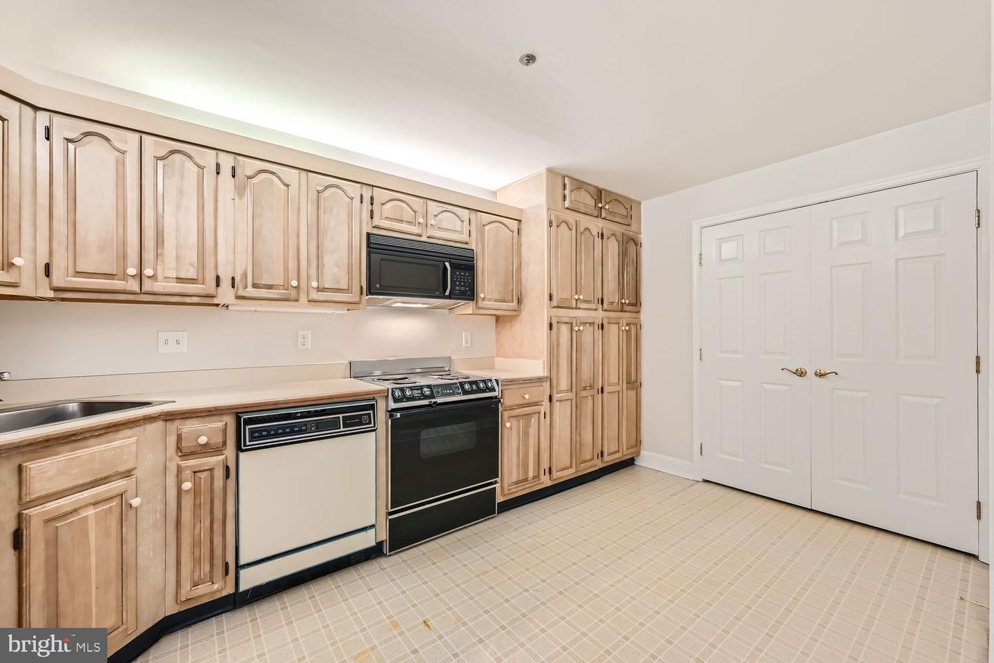 205 Brightwood Club Drive #205, Lutherville Timonium, Maryland image 6