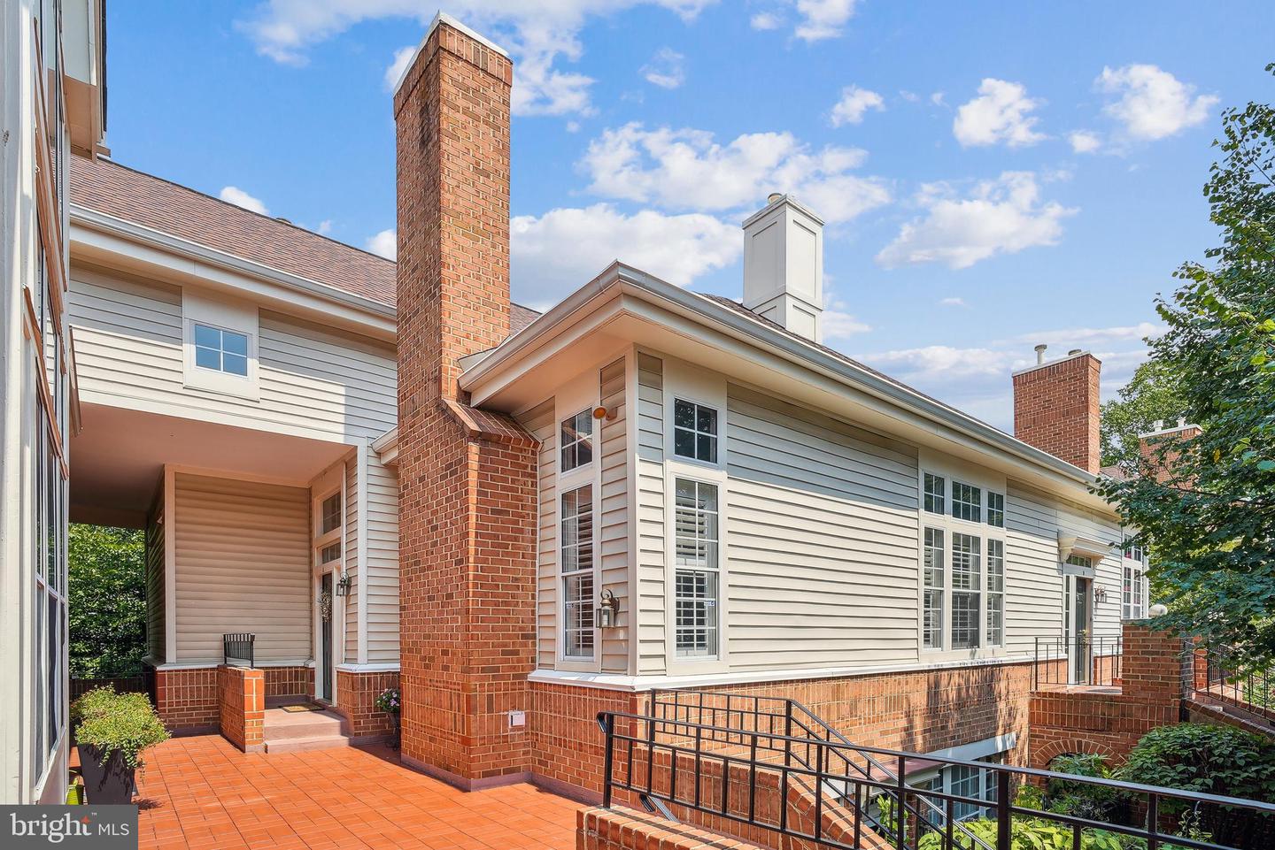 View Falls Church, VA 22043 townhome