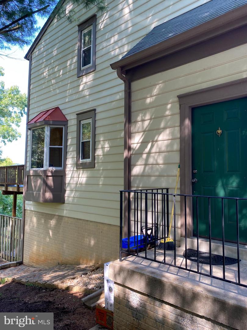 Photo 2 of 7 of 20140 Timber Oak Ln #181 townhome