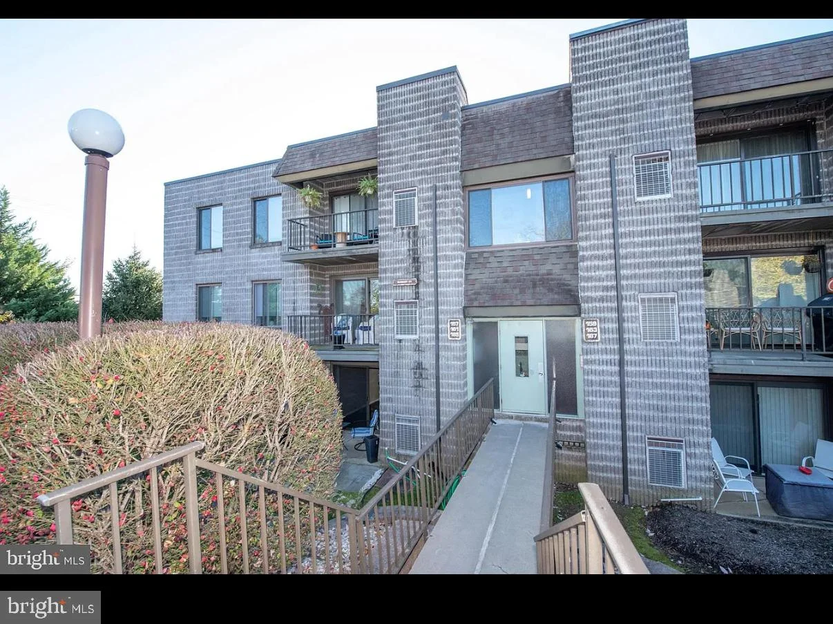 157 Sunbury Court Ct