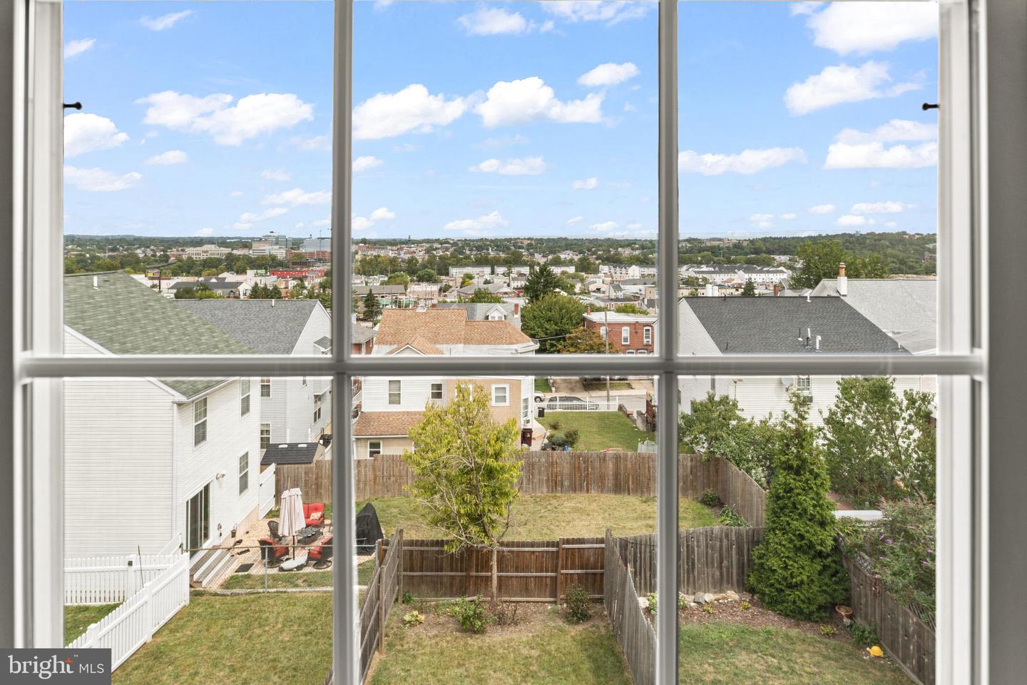 Photo 12 of 34 of 31 7th St townhome