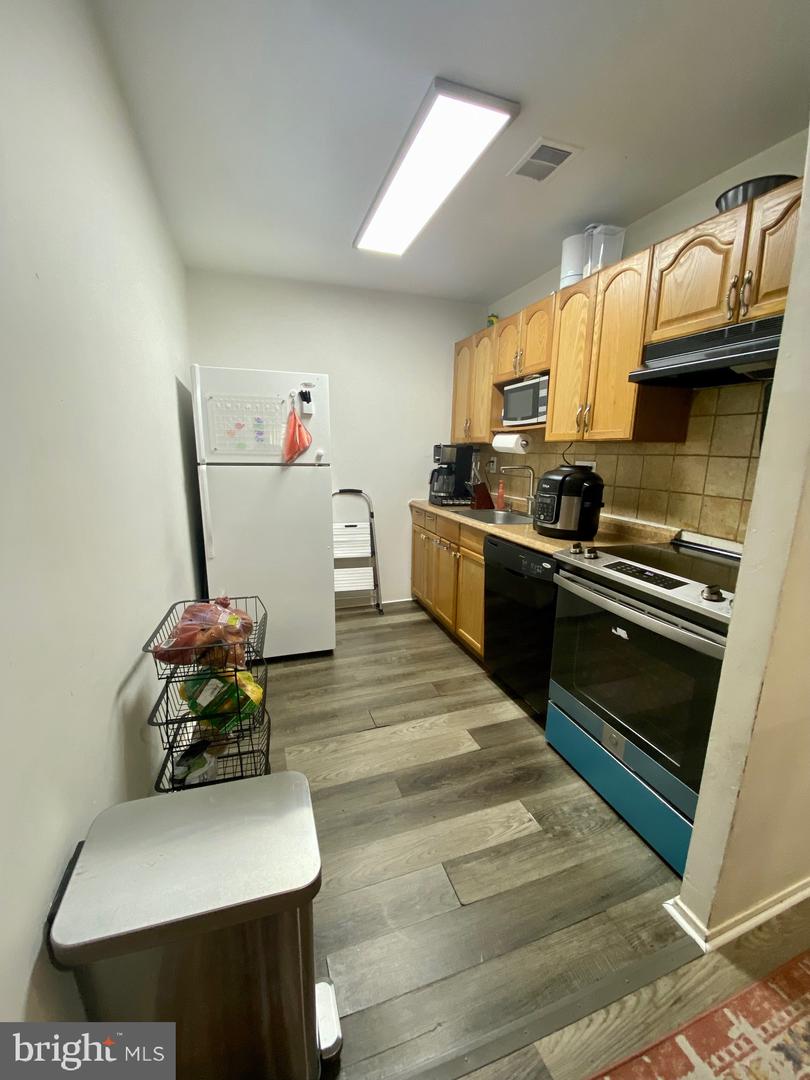 Photo 6 of 8 of 10216 Ridgeline Dr townhome