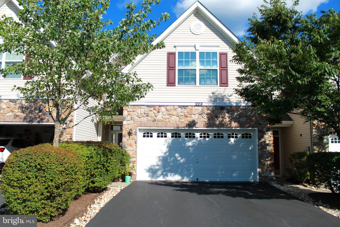 View Pennington, NJ 08534 townhome