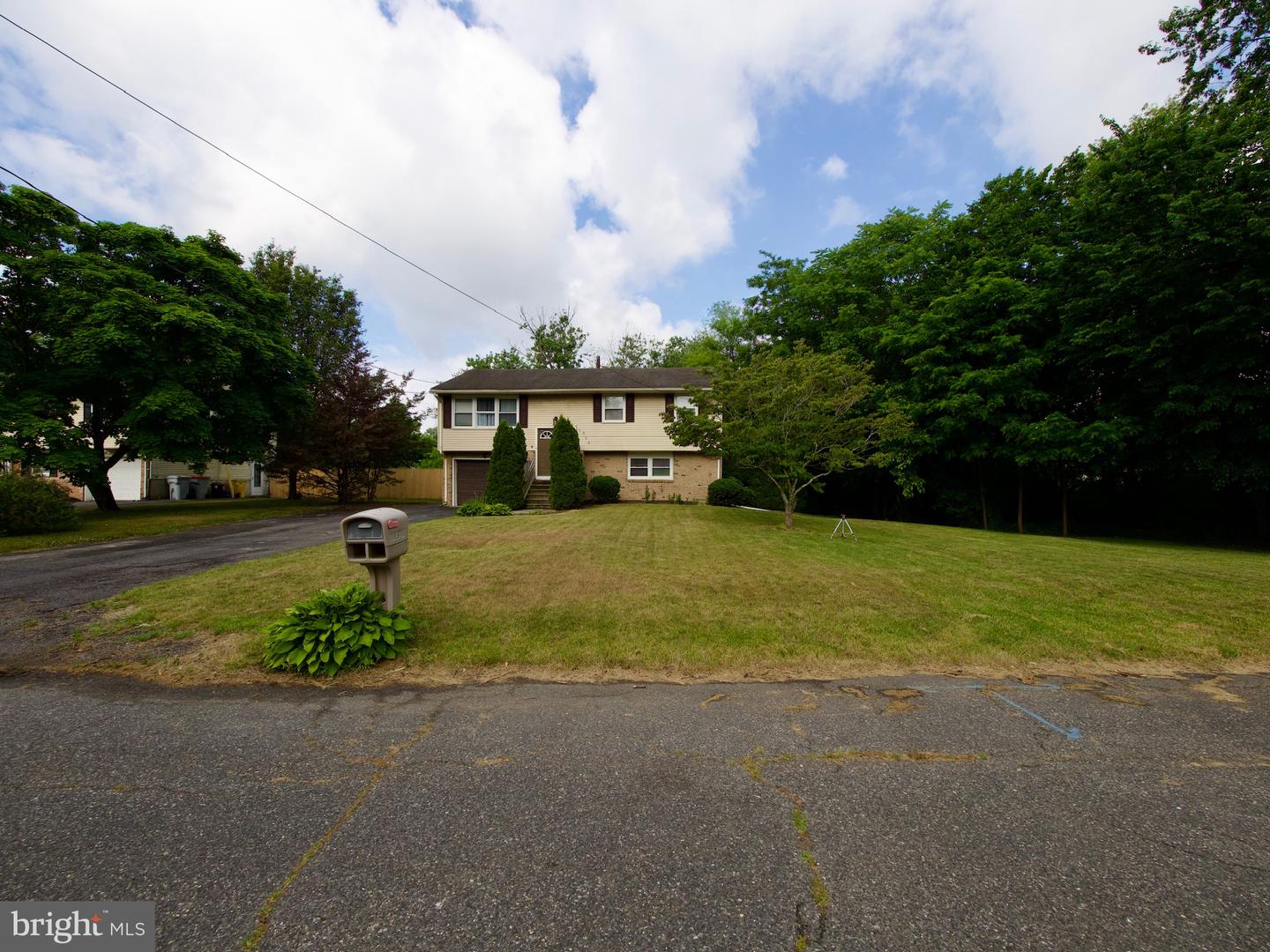 View Vineland, NJ 08360 house