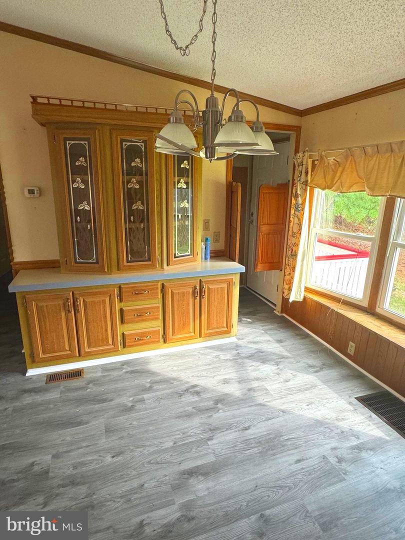 Photo 8 of 21 of 25993 Bay Blvd #38507 mobile home
