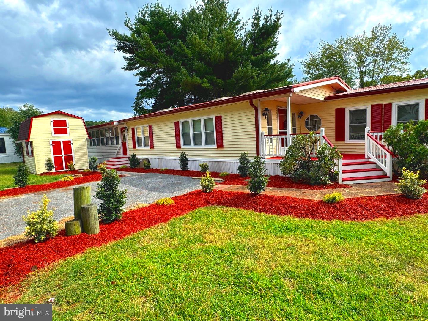 Photo 13 of 21 of 25993 Bay Blvd #38507 mobile home