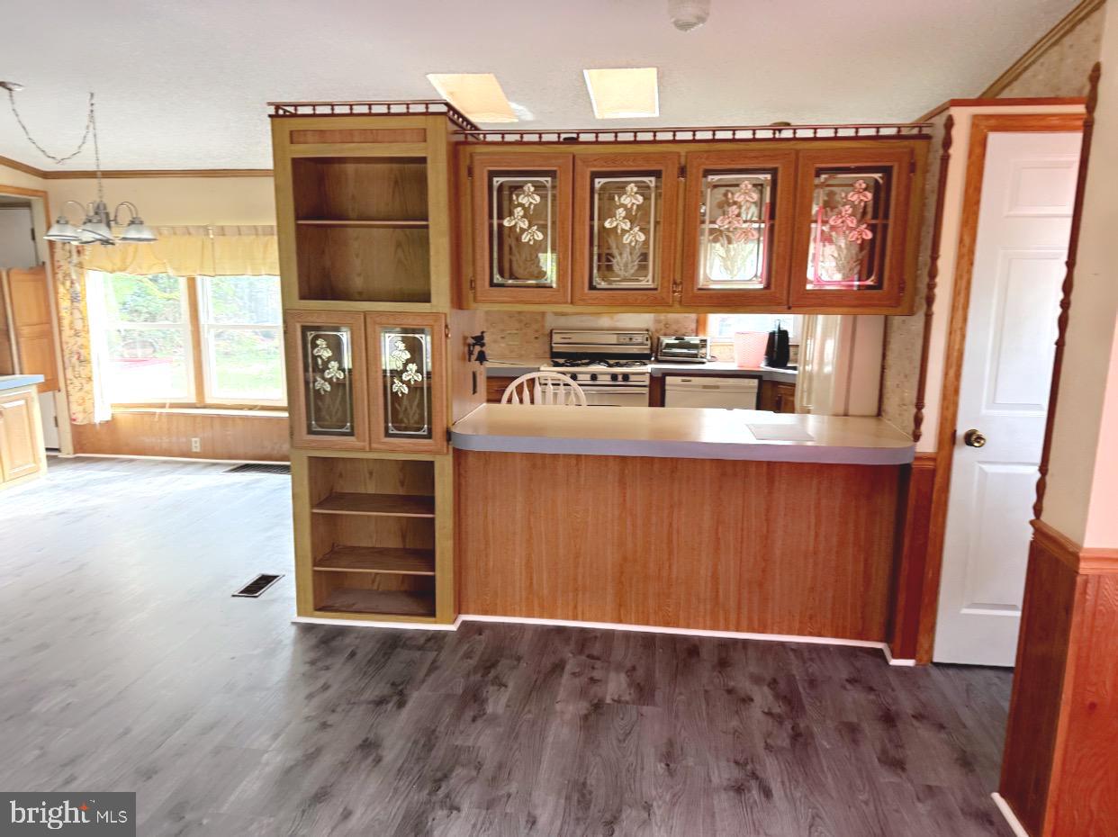 Photo 5 of 21 of 25993 Bay Blvd #38507 mobile home