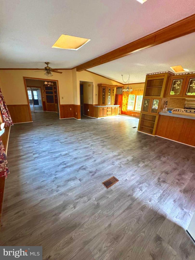 Photo 9 of 21 of 25993 Bay Blvd #38507 mobile home