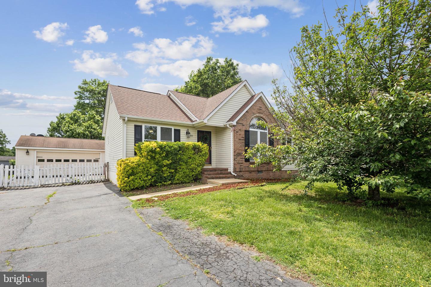 5003 Norris Dr