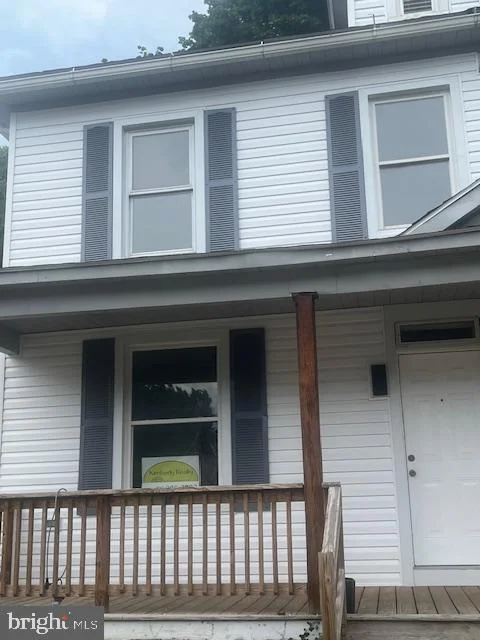 42 Richard Avenue