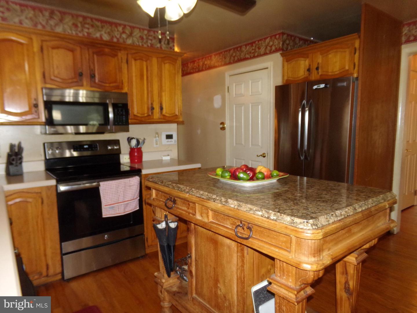 Photo 10 of 18 of 1021 Almshouse Rd house