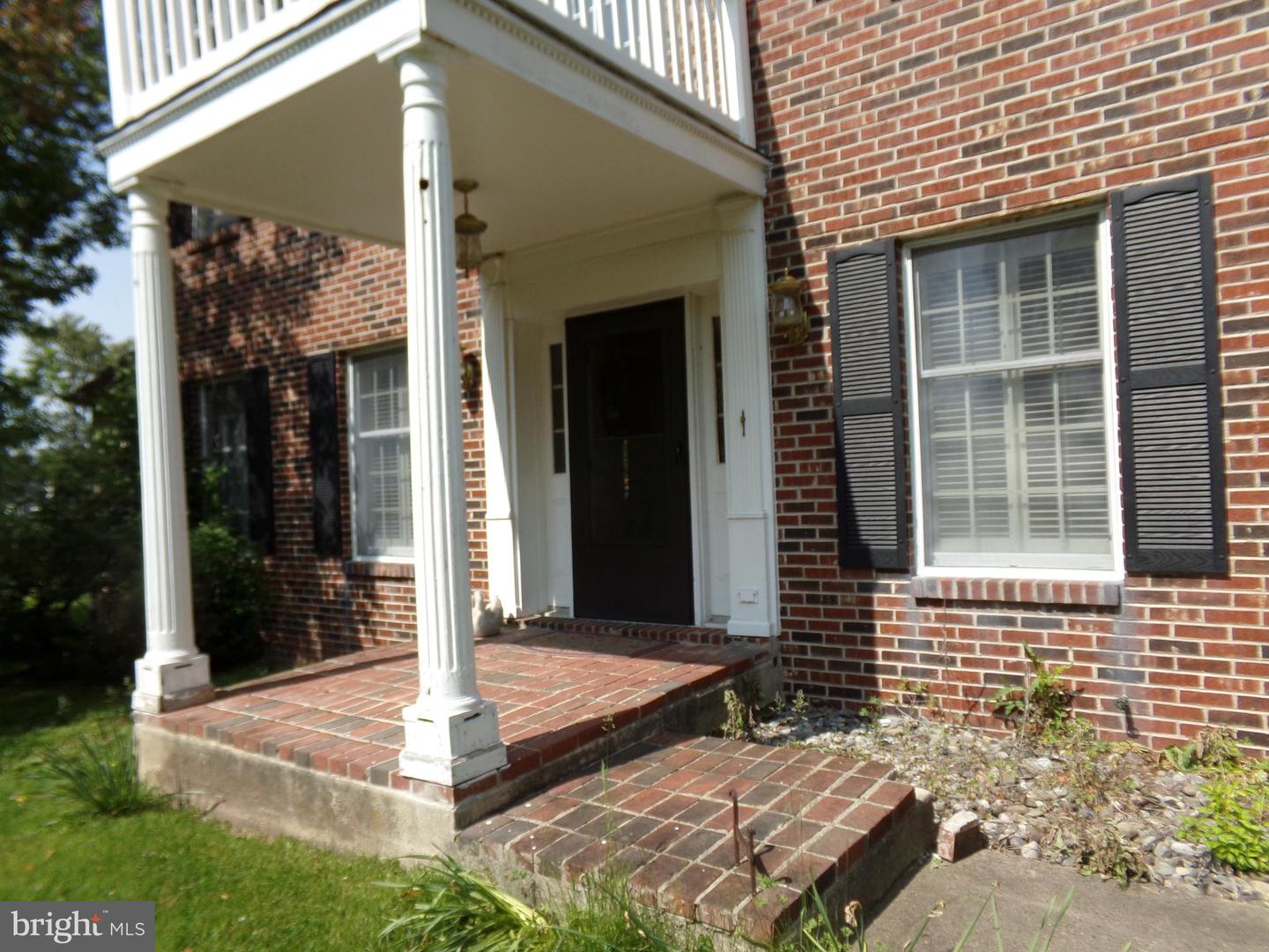 Photo 2 of 18 of 1021 Almshouse Rd house