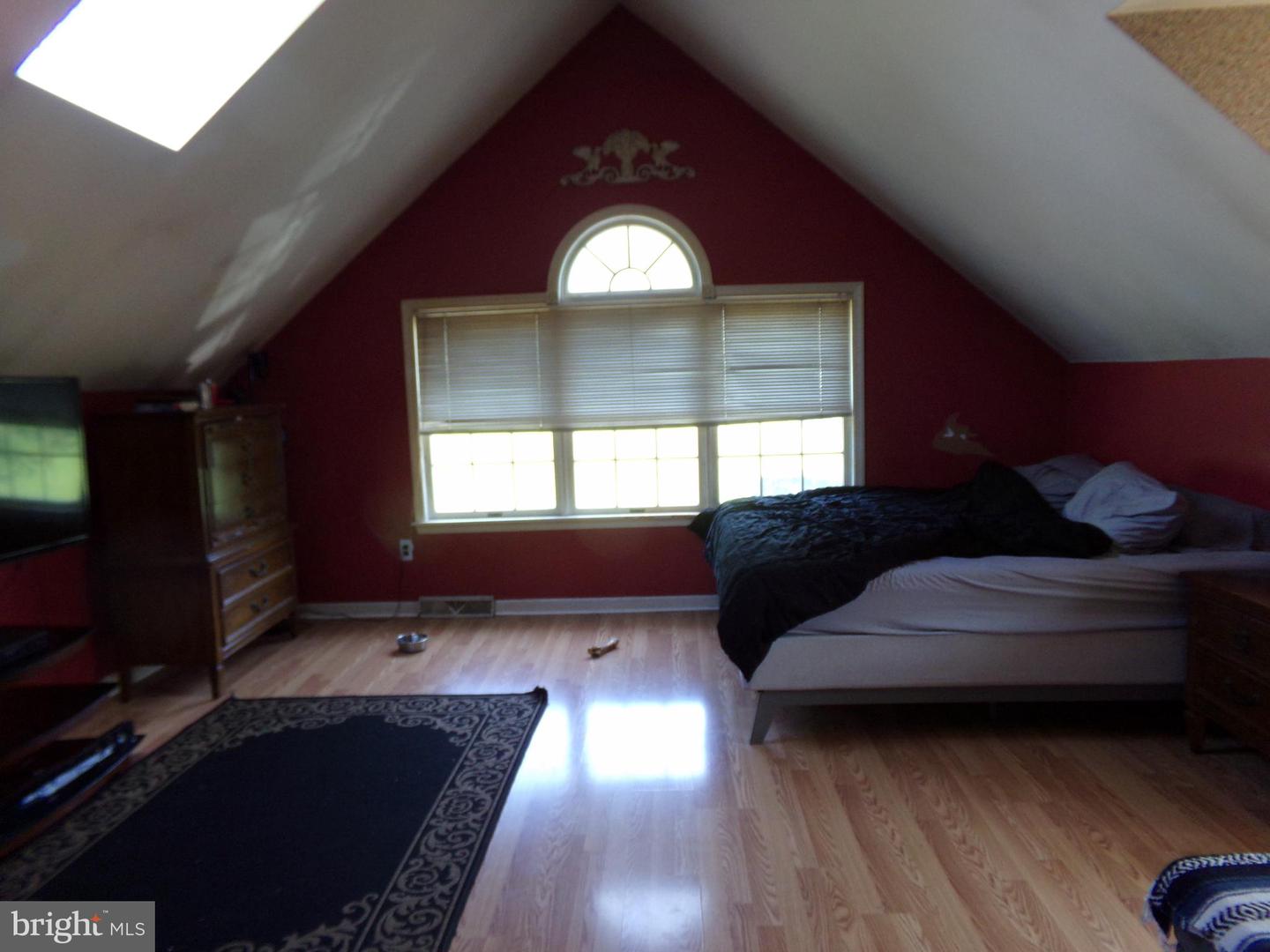 Photo 17 of 18 of 1021 Almshouse Rd house