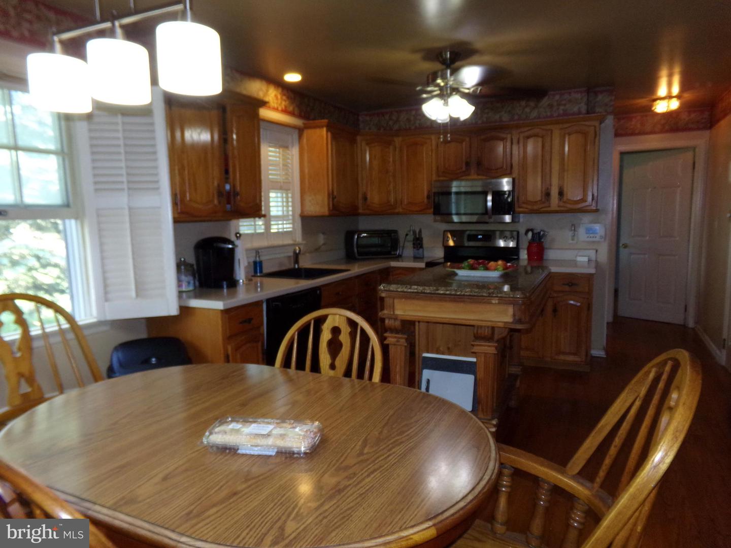 Photo 9 of 18 of 1021 Almshouse Rd house