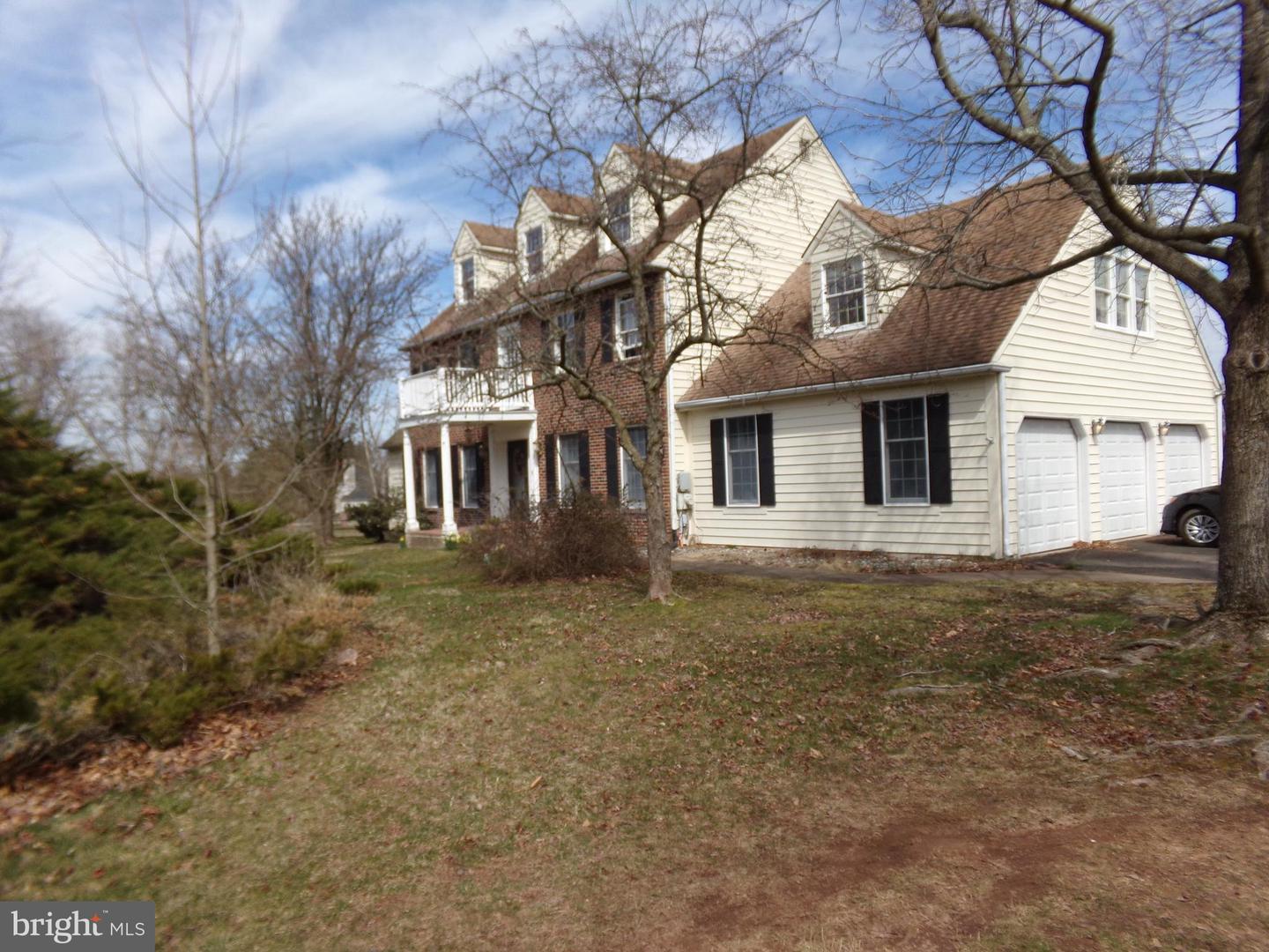 Photo 1 of 18 of 1021 Almshouse Rd house