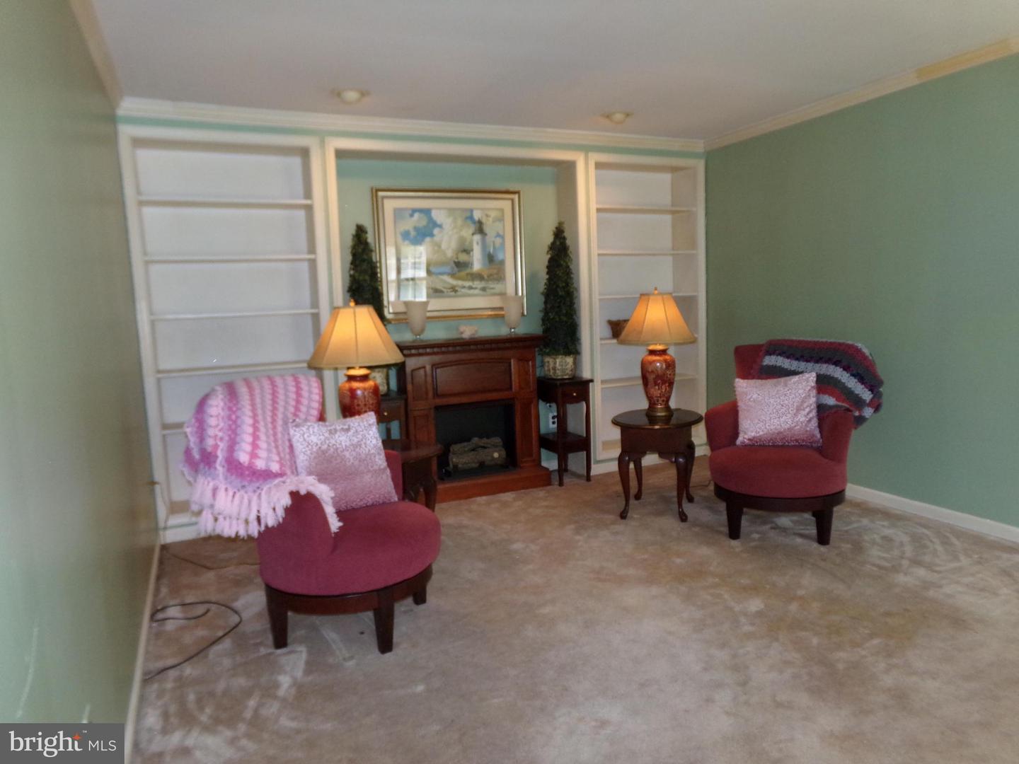 Photo 5 of 18 of 1021 Almshouse Rd house