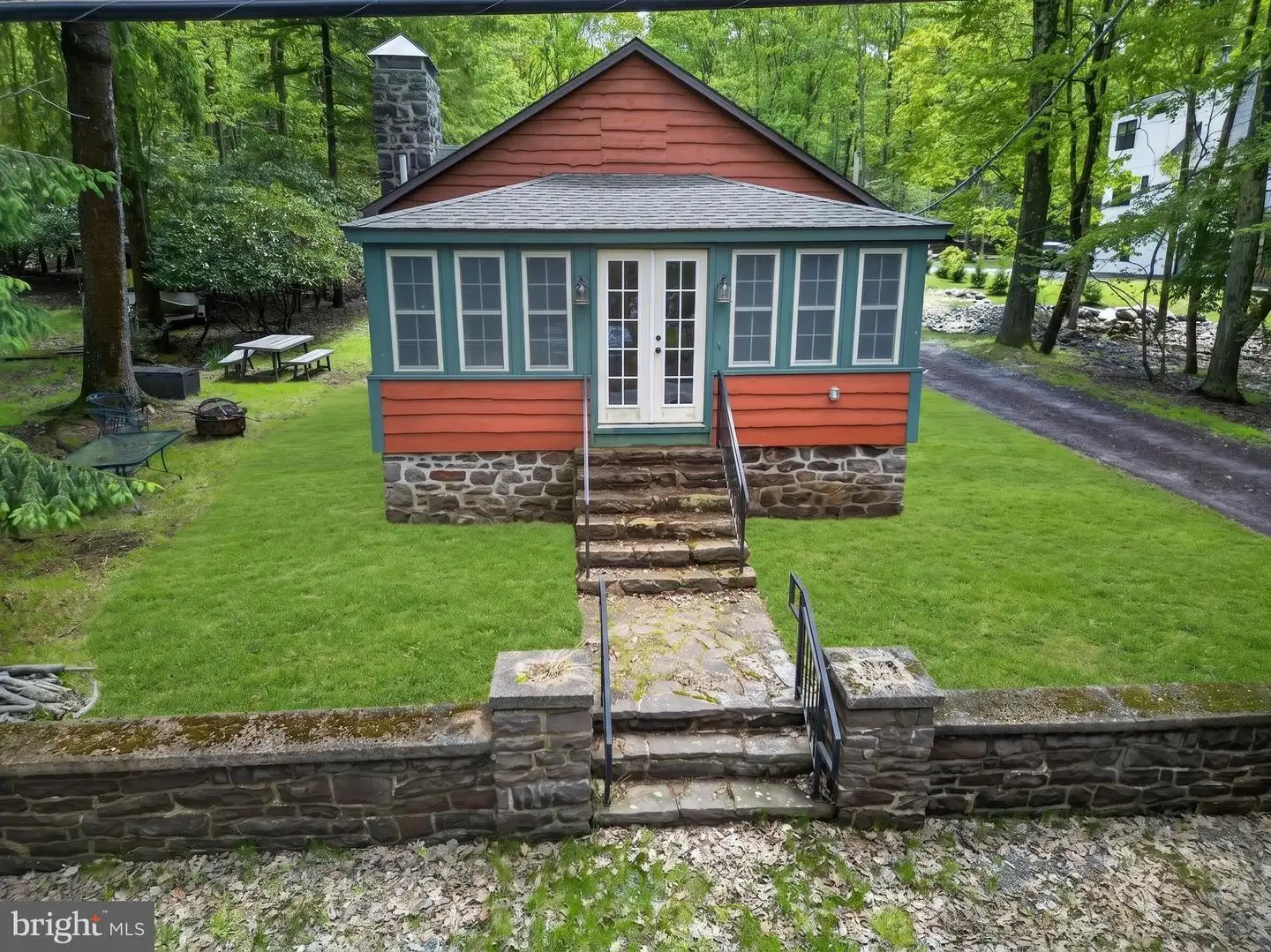 121 S Lake Drive, Lake Harmony, PA, 18624