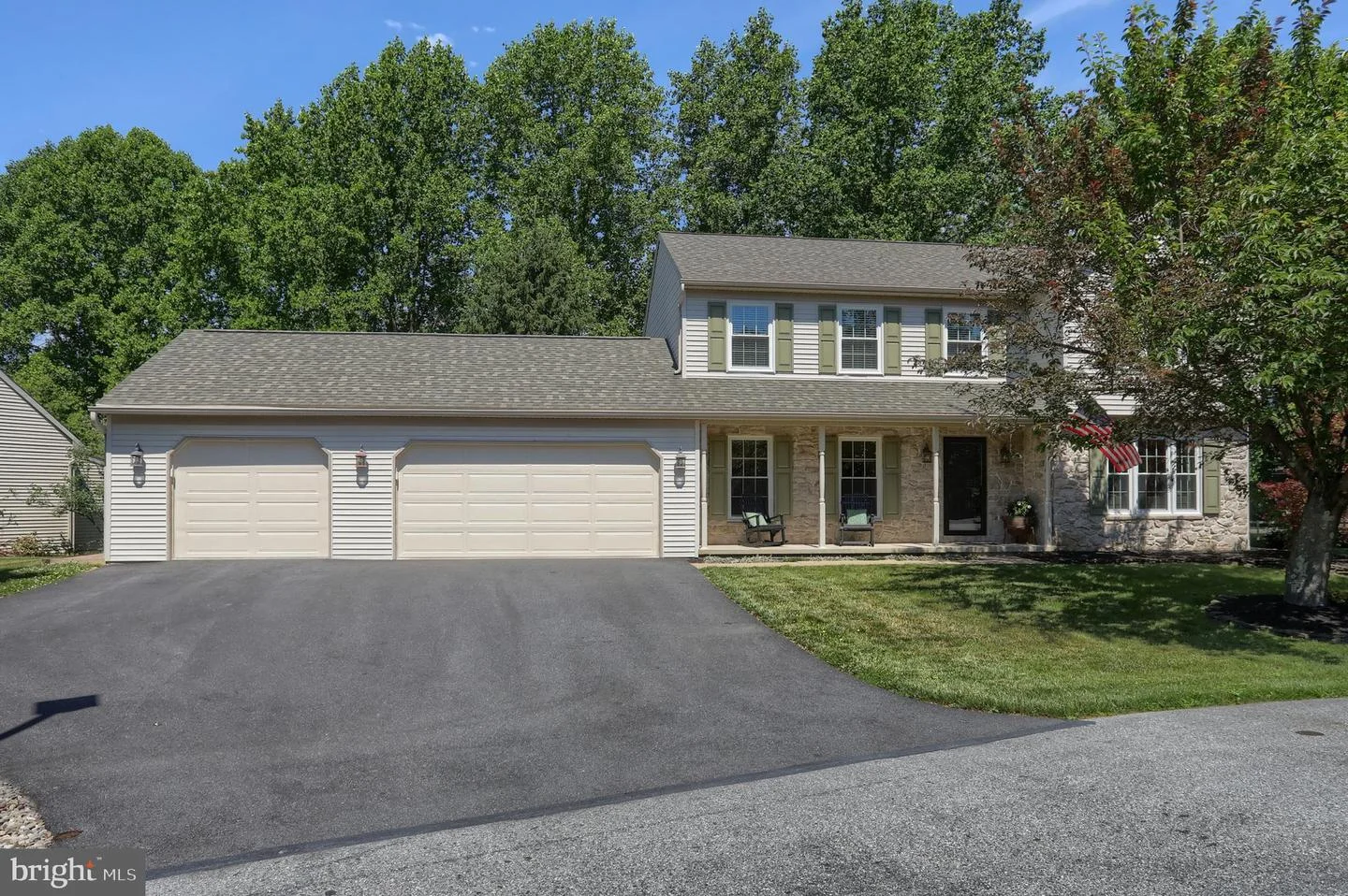 15 Oak Knoll Circle
