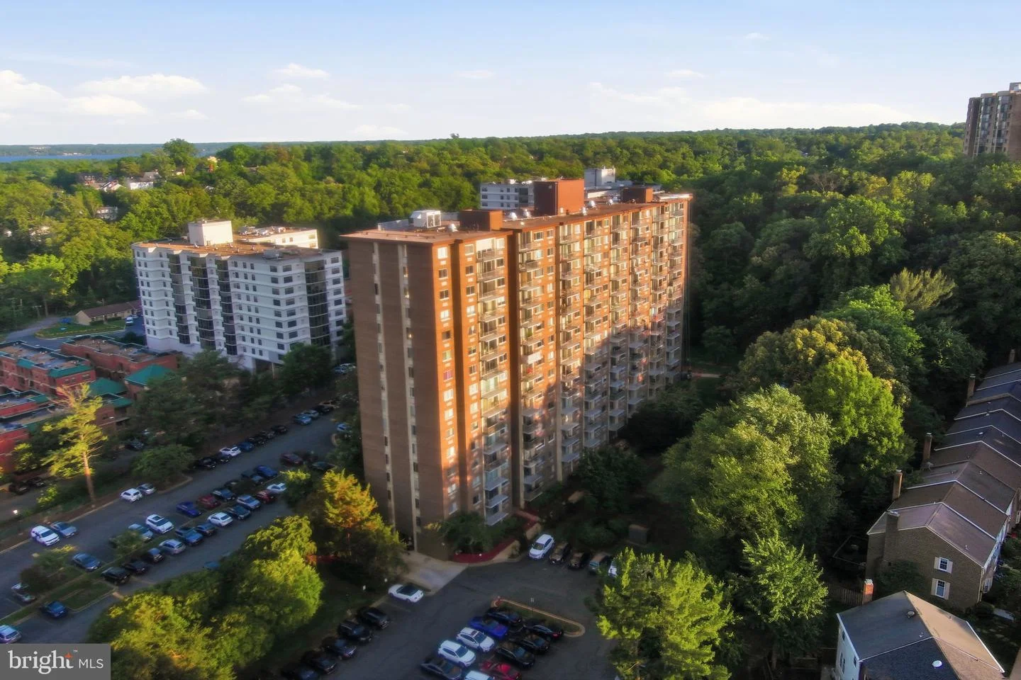 2059 Huntington Avenue Unit 304