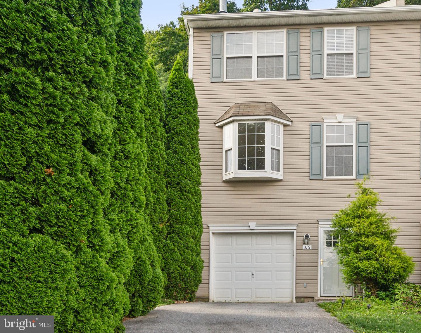 View Coatesville, PA 19320 townhome