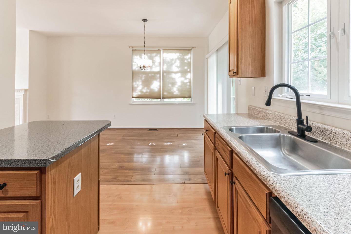 Photo 9 of 17 of 316 Andrew Cir townhome