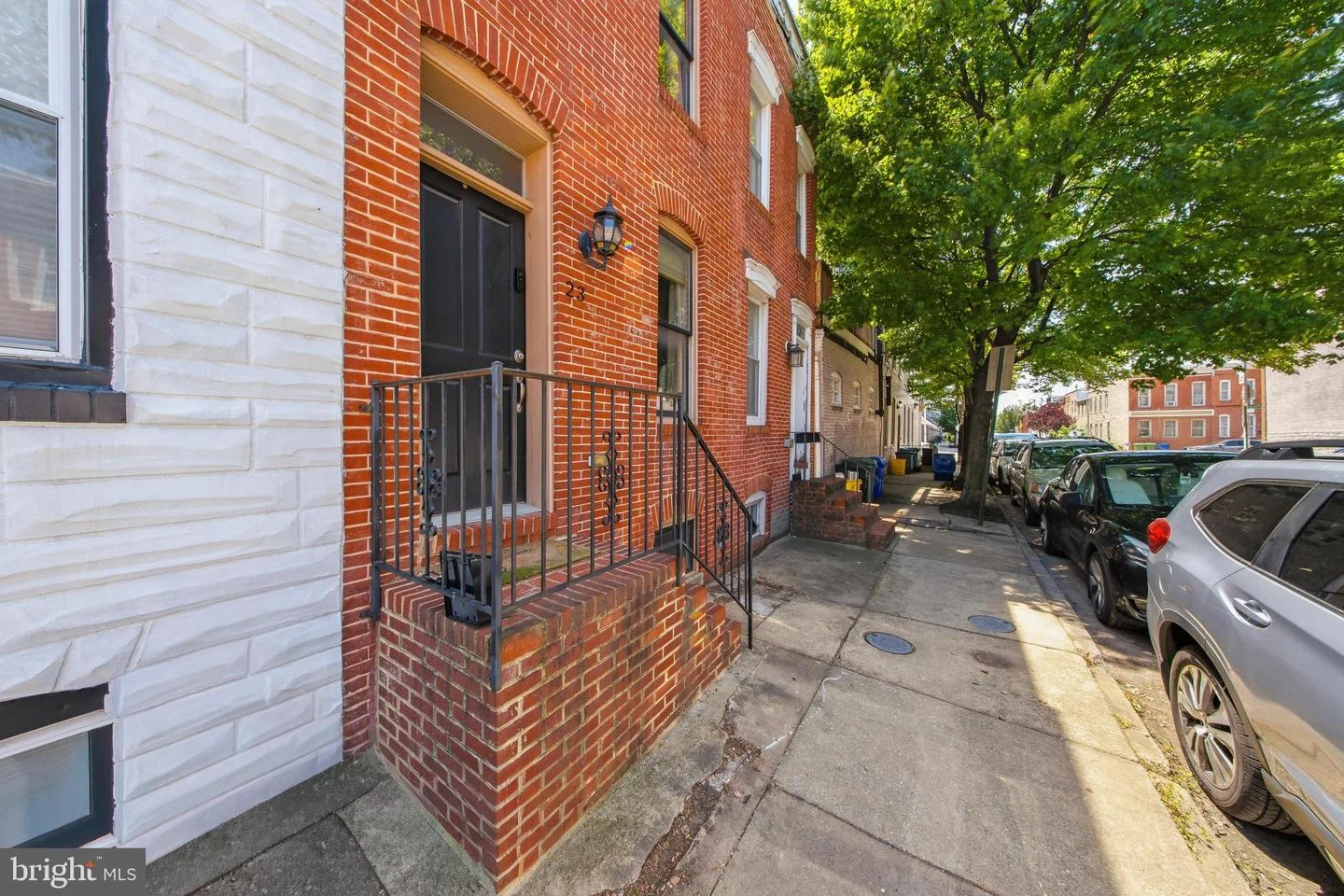 23 W Barney Street