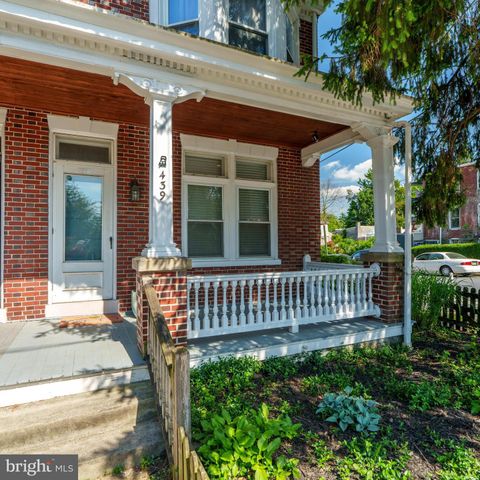 Duplex in Lancaster PA 439 West End AVENUE.jpg